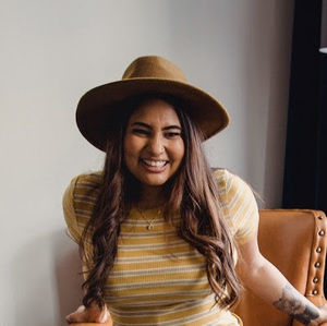 Meet your Posher, Devina